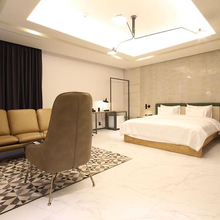 Hotel Eco Stay Jeonju Zewnętrze zdjęcie