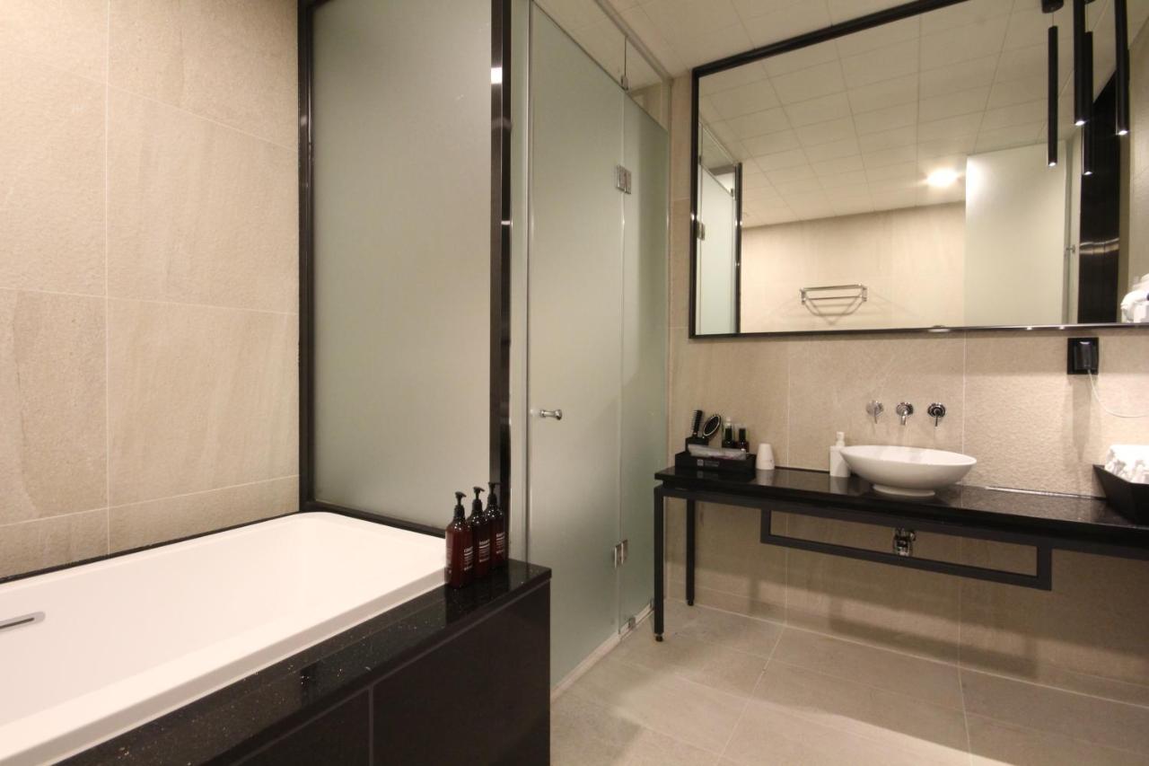Hotel Eco Stay Jeonju Zewnętrze zdjęcie