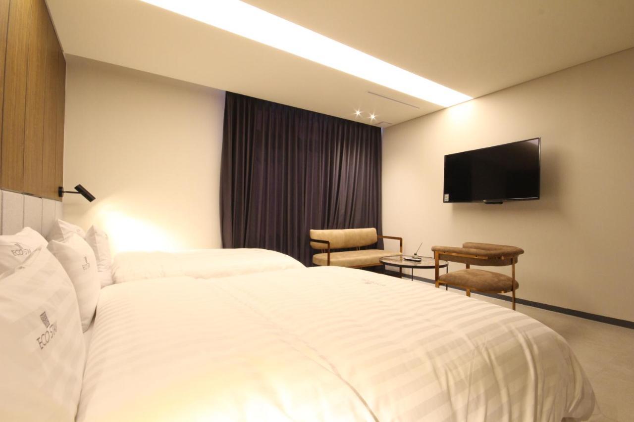Hotel Eco Stay Jeonju Zewnętrze zdjęcie
