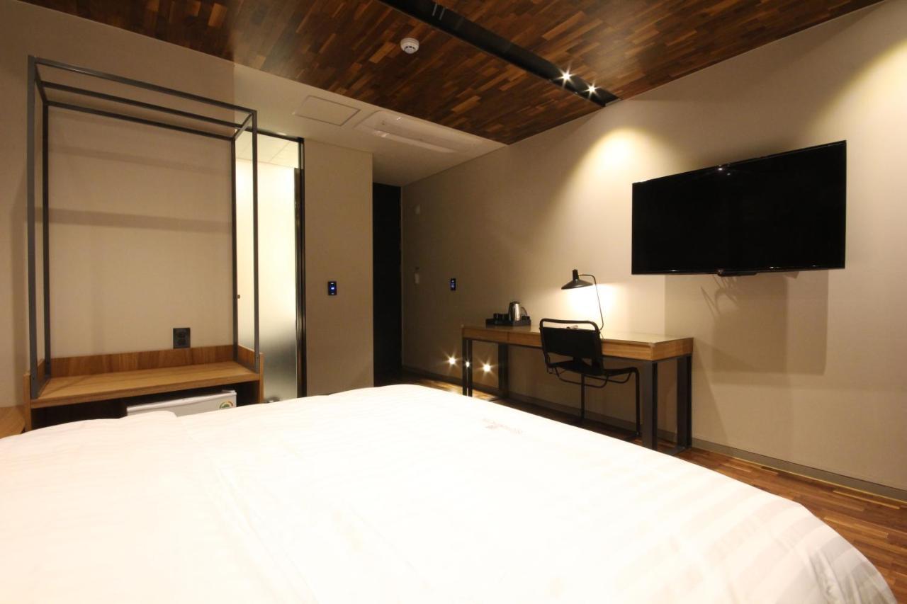 Hotel Eco Stay Jeonju Zewnętrze zdjęcie