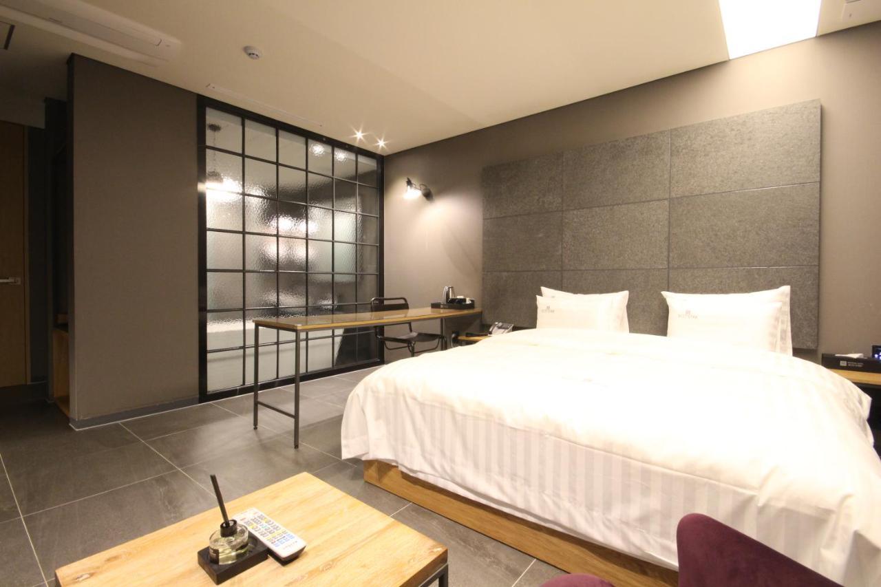 Hotel Eco Stay Jeonju Zewnętrze zdjęcie