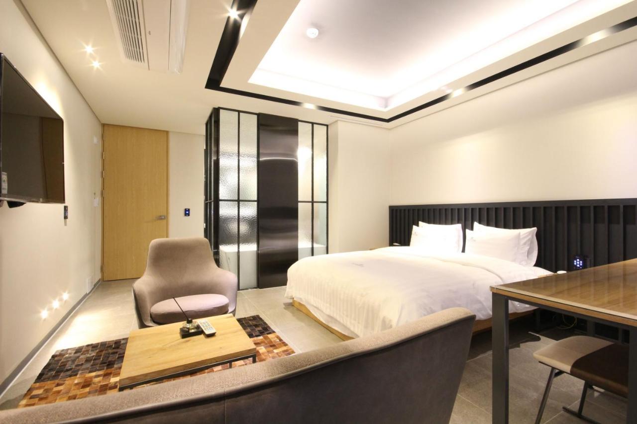 Hotel Eco Stay Jeonju Zewnętrze zdjęcie