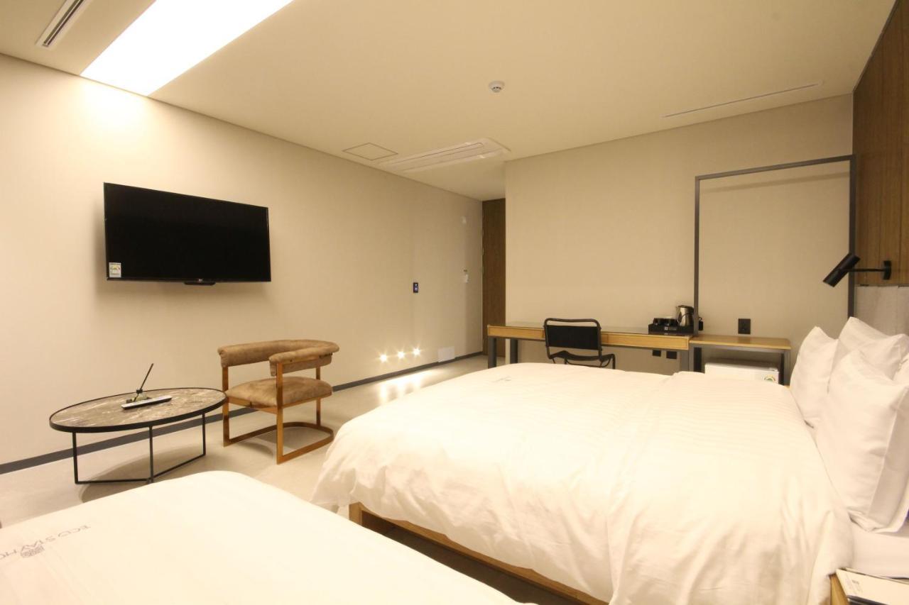 Hotel Eco Stay Jeonju Zewnętrze zdjęcie