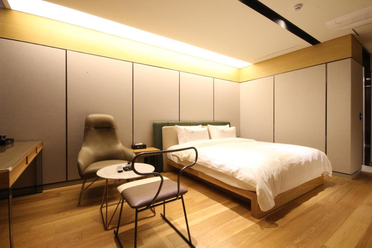 Hotel Eco Stay Jeonju Zewnętrze zdjęcie